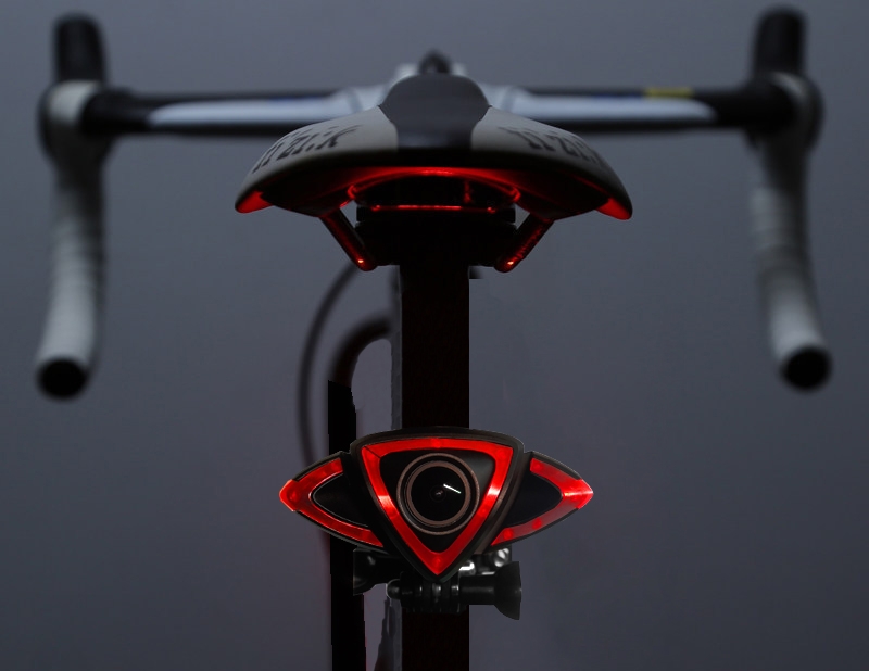 自転車リアカメラ Wi-Fi + LED 警告灯