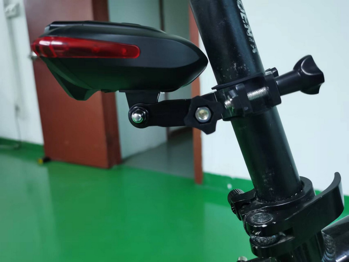バックカメラ自転車バイク防犯カメラ