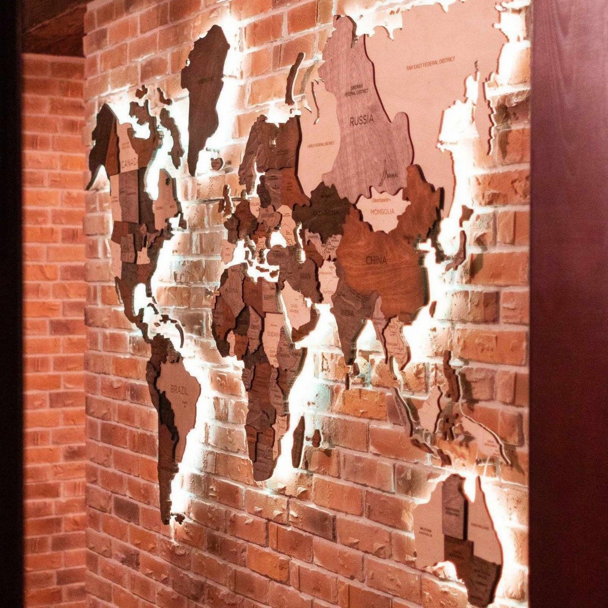 LEDライト付き木製世界地図ウォールアート